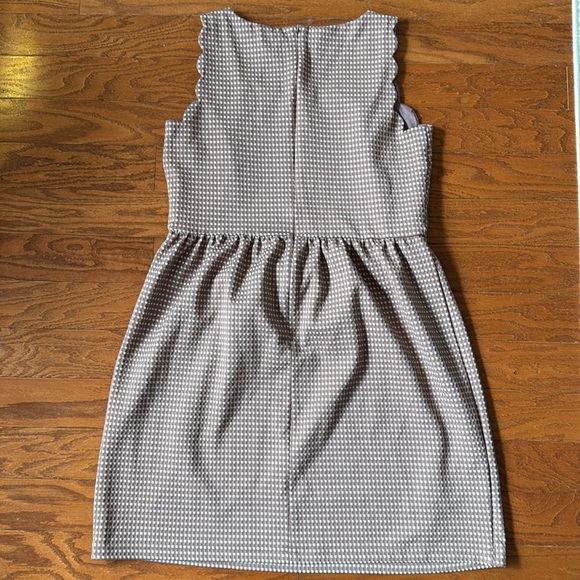 Loft scalloped sleeve dress - Picture 5 of 7